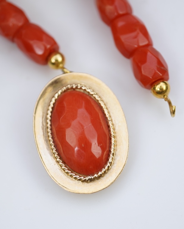 A coral bead necklace, mid 19th century